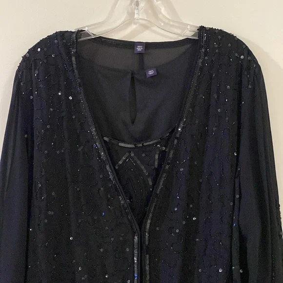 Three-Piece Beaded Pant Suit- 20W - Picture 7 of 11